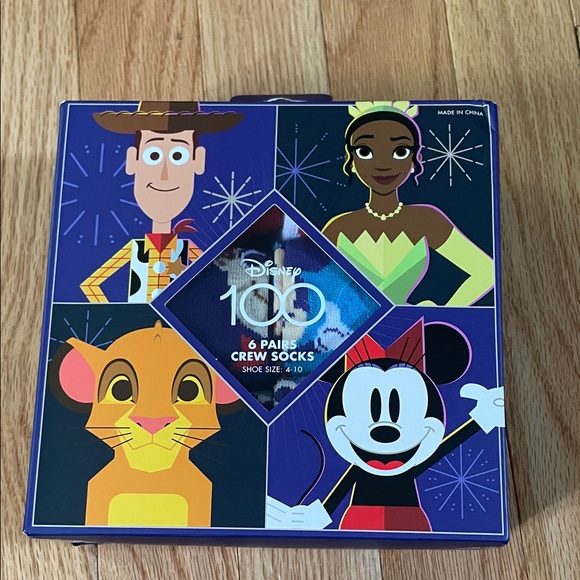 Disney 100 Kids Crew Socks - Vibrant Character Collection - Picture 1 of 3